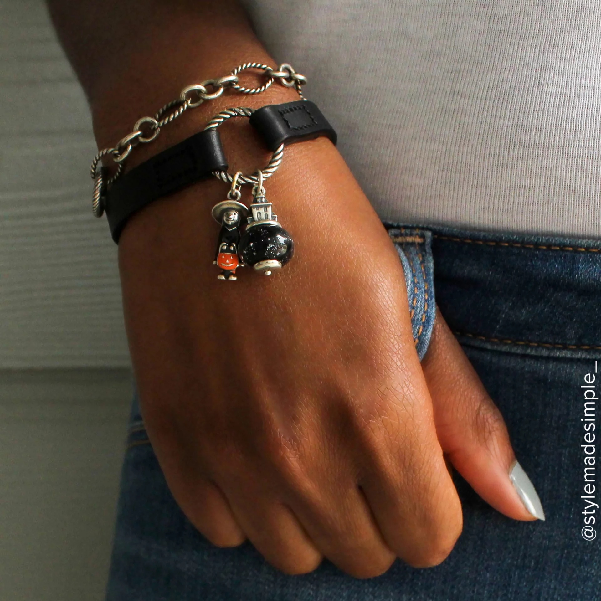 Haunted House Art Glass Charm - Image 3