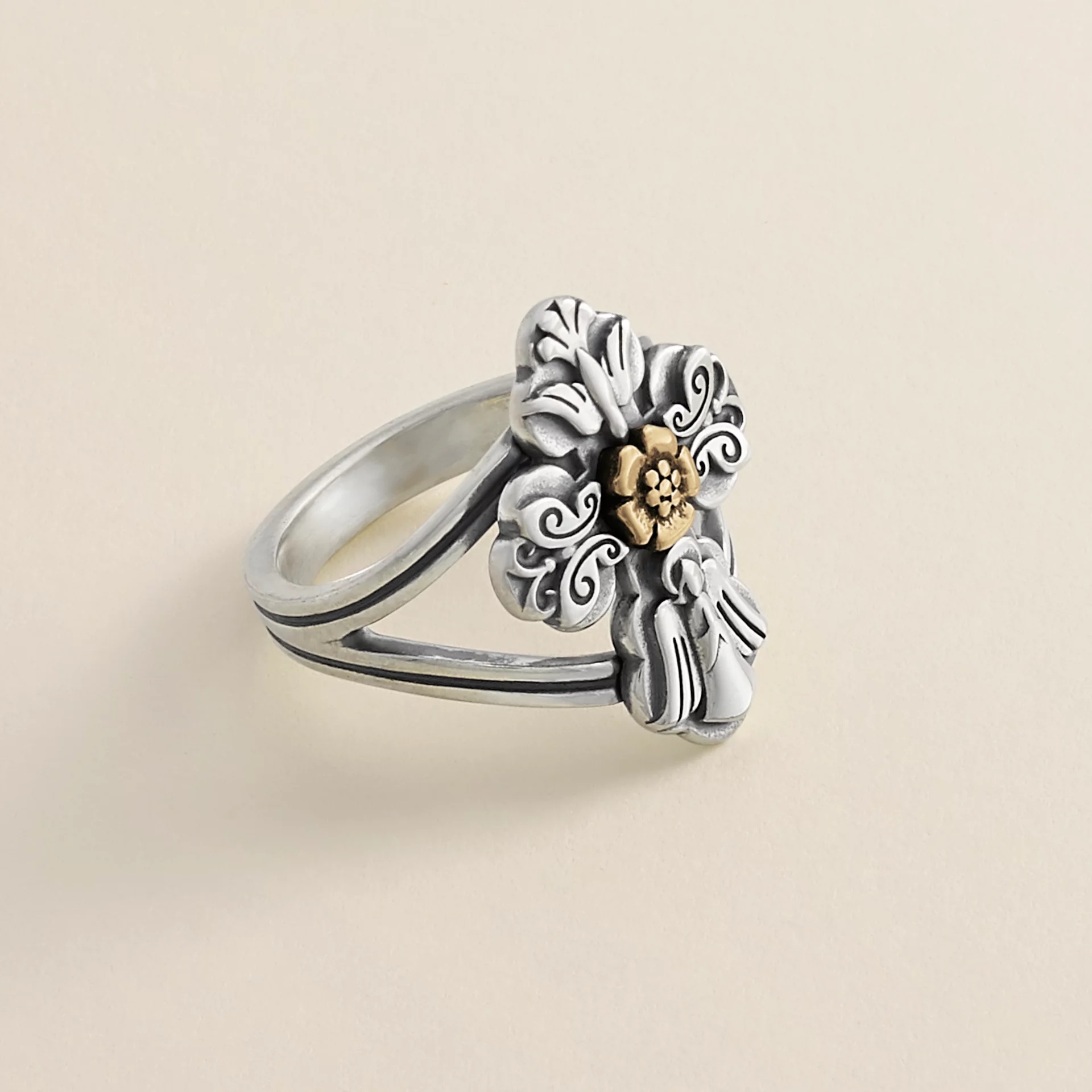 La Vida Nueva Cross Ring - Image 3